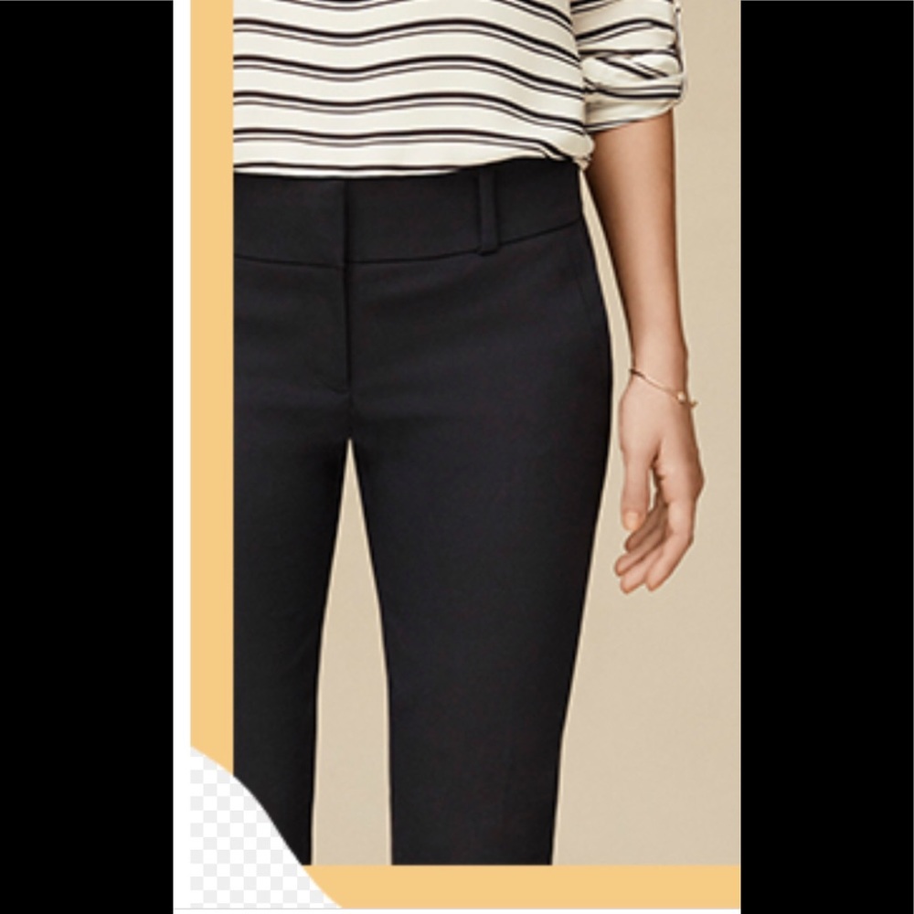 🚨Sale🚨!! Ann Taylor Black Cuffed Capri Pants Sz 4